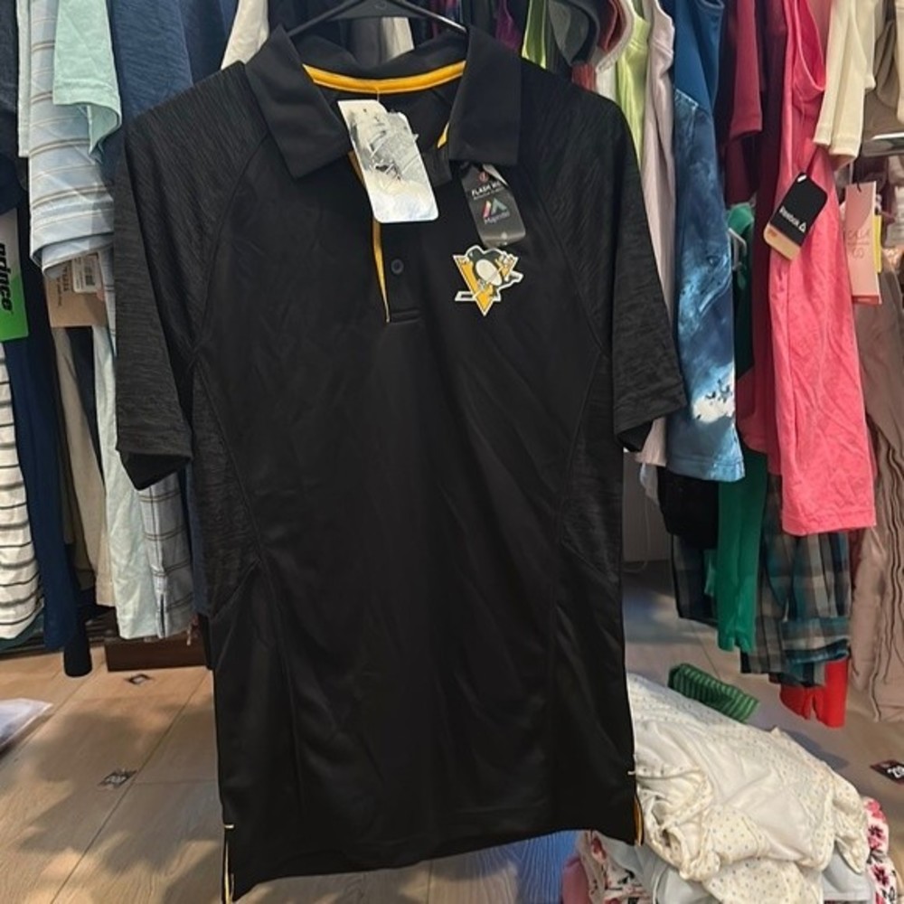 NHL penguins shirt size small